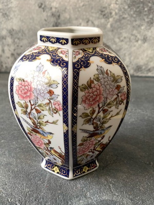 Vase used, beautiful