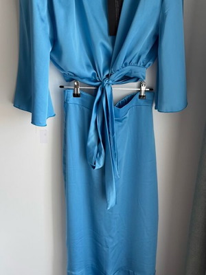 Nazezhda satin set with crop top and skirt new, size S/M, blue