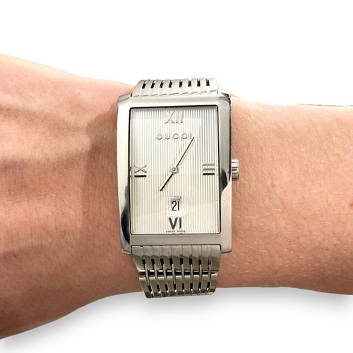 Gucci Logo Rectangular Stainless Steel Bracelet Date Roman Quartz Swiss 8600 M Wrist Watch like new
