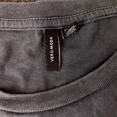 Vero Moda women's oversized t-shirt XL like new, gray
