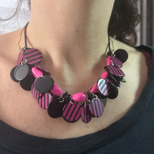 Statement jewelry set like new, black and fuchsia