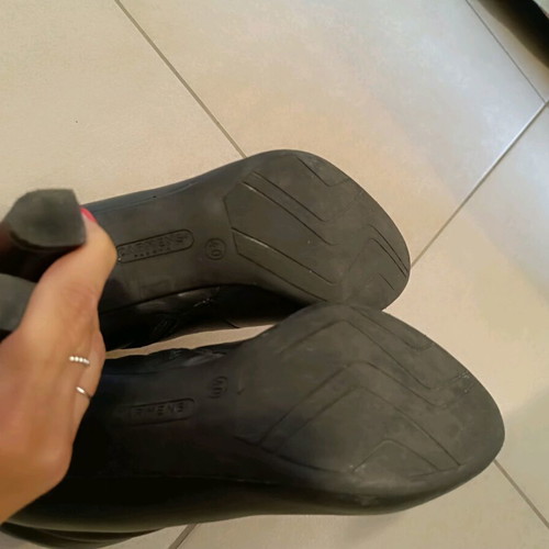 Carmens leather ankle boots like new, black, size 40