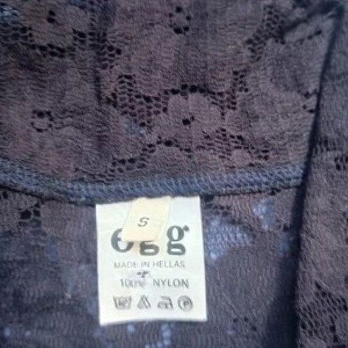 Lace blouse with flowers size S like new, black