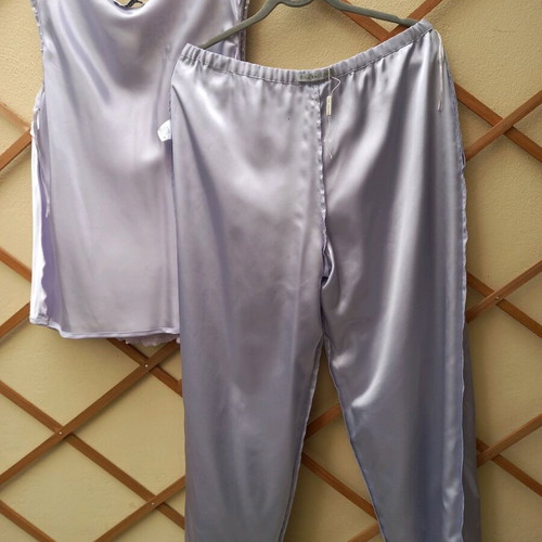 Gina Bacconi blouse and trousers set, lavender
