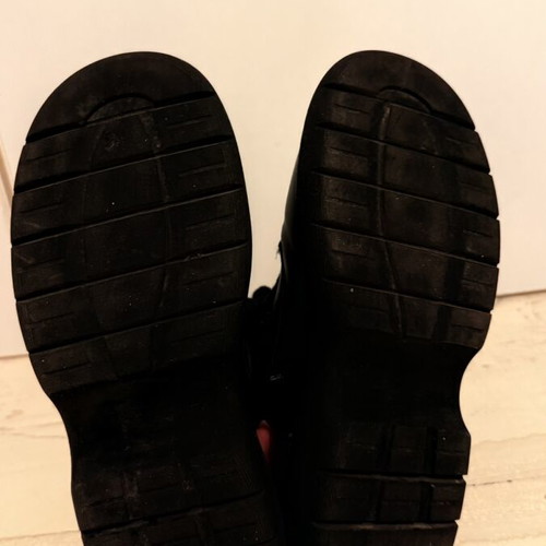 Boots like new, size 38, black, lightweight and comfortable