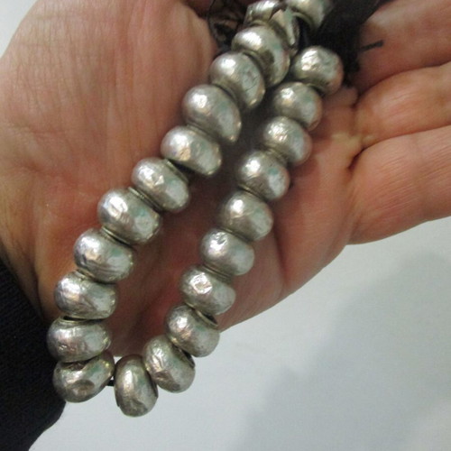 Silvered wooden beads like new, 22 pieces, 12 mm
