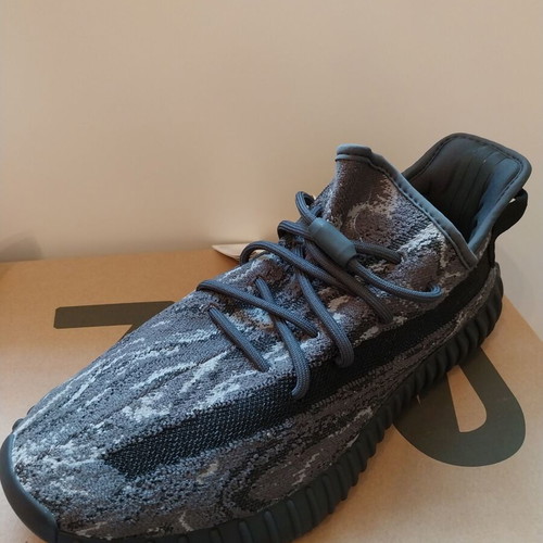 YZY BOOST 350 V2 Adidas athletic shoes new, size 46, black gray