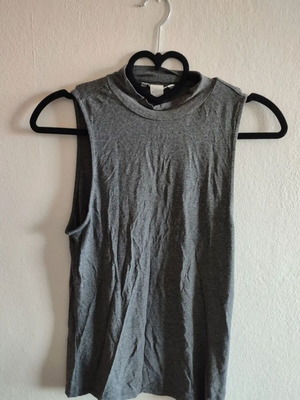 H&M grey shirt turtleneck like new
