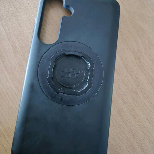 Samsung S24+ QuadLock case like new