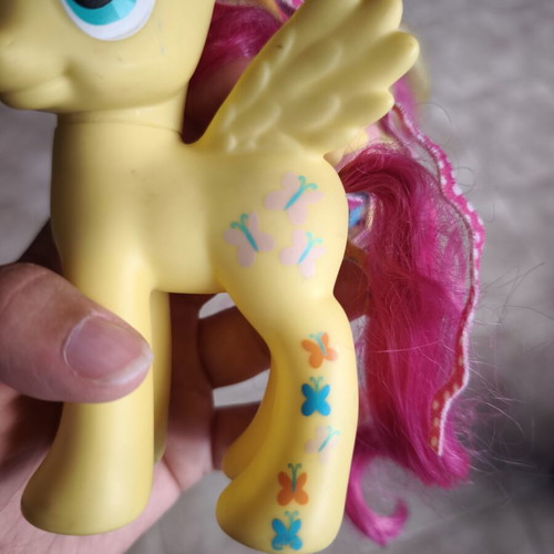 My Little Pony Fluttershy Styling Strands G4 figure, Hasbro