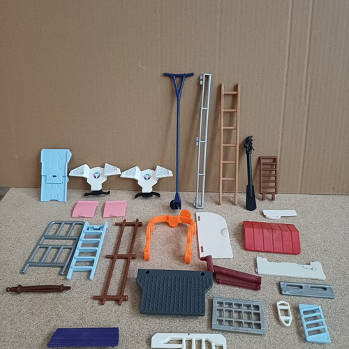 Playmobil parts like new, set as shown in photo