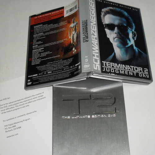 Terminator 2 Judgment Day double DVD Ultimate Edition like new with English subtitles