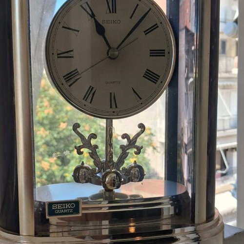 Seiko Japan Quartz retro table clock used