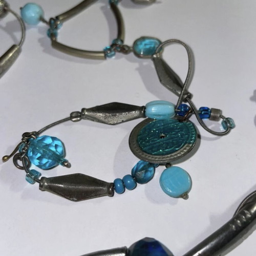 Bracelet set with 8 charms, like new, turquoise and silver