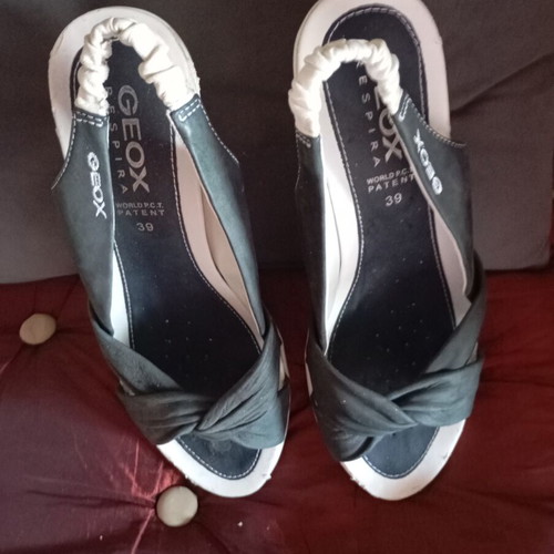 Geox women's sandals size 39 used, gray, platform style