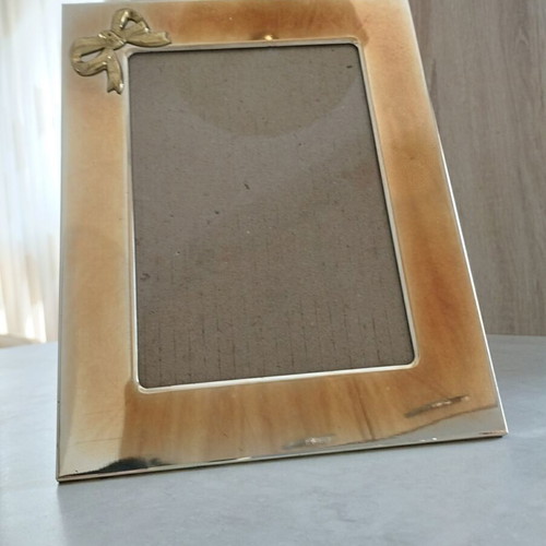 Set of 2 Premium Metal Photo Frames with Gold Bows like new