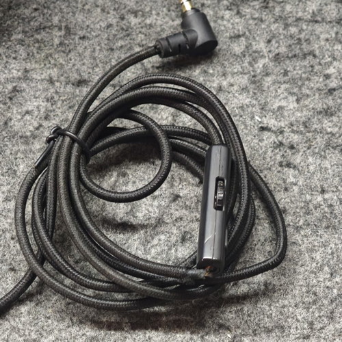 Razer Kraken headphones for parts or repair, wired, 2 pairs