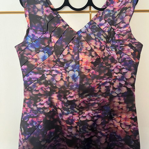 Coast dress with floral pattern like new, size 16