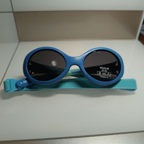 Milo & Me baby sunglasses new, blue