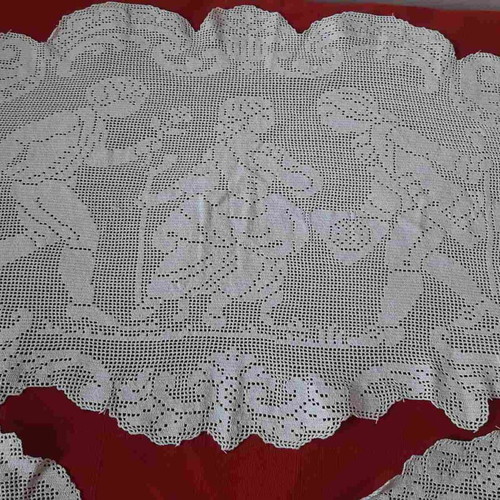 Antique crocheted doilies used, large 93x50 cm and small 37 cm set