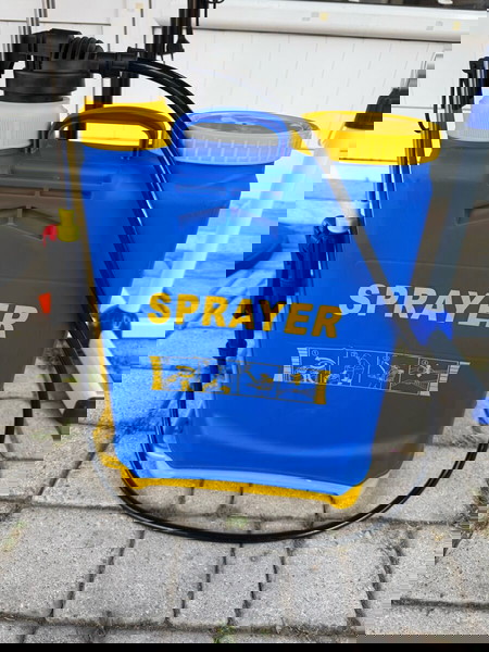 Ψεκαστήρας προπιέσεως πλάτης 16 λίτρων