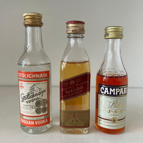 Mini bottles of drinks like new, set of 3 sealed