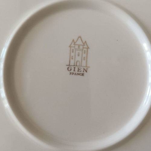 Gien Les chateaux de la Loire serving platter like new, French ceramic