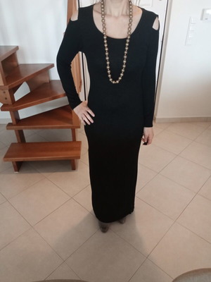 Off-the-shoulder slim-fit maxi black dress Marlen like new