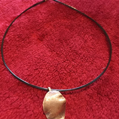 Anna Leaf Necklace new