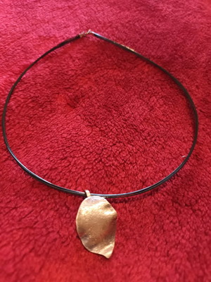 Anna Leaf Necklace new