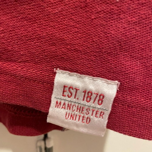 Manchester United polo t-shirt used, authentic