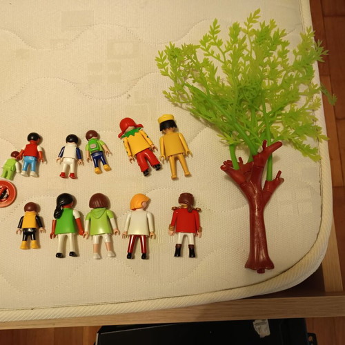 Φιγούρες Playmobil σαν καινούργιες, πακέτο 19 με αξεσουάρ και αστυνομική μηχανή