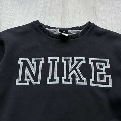 Nike Y2K Black Crewneck Baggy Sweatshirt Size M