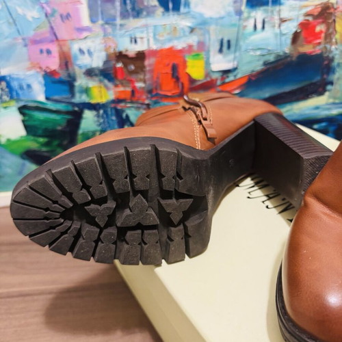 Diamantique camel ankle boots like new, size 39