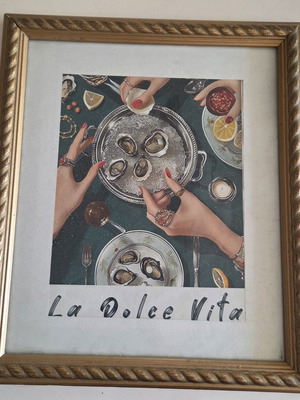 La Dolce Vita κάδρο με στρείδια σε χρυσή ξύλινη κορνίζα