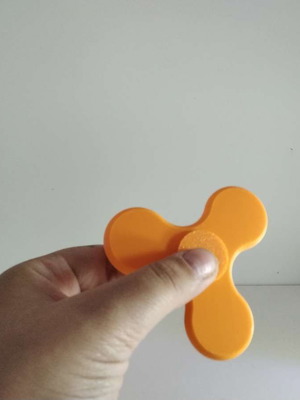 Fidget Spinner new, orange, 3D printed by Maxx