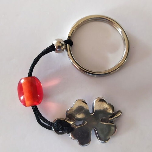 Keychain charm four-leaf clover like new from Vodafone 2005