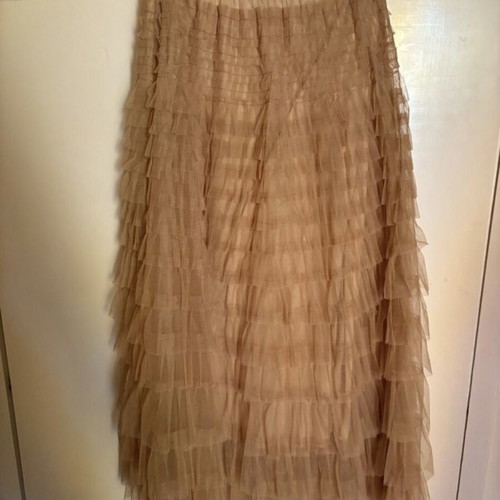Tulle skirt beige one size new with ruffles