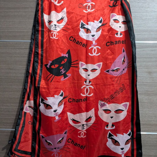 Red satin scarf with cat pattern used