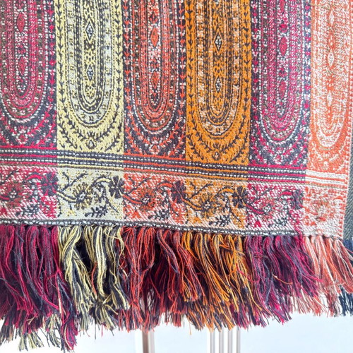 Pashmina 100% cashmere like new with traditional lachouri pattern