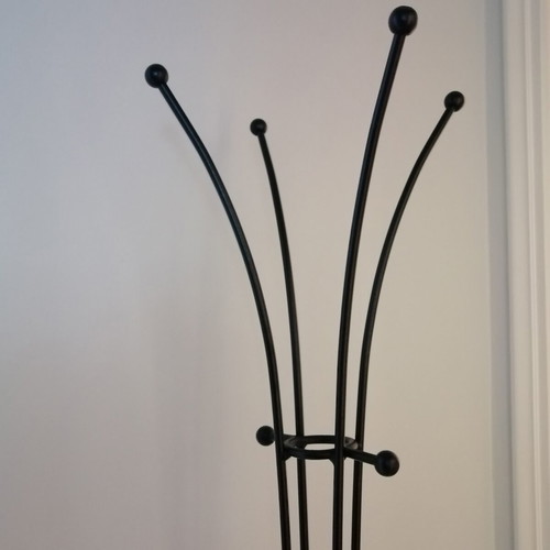 Metal coat rack black, like new, minimalist design