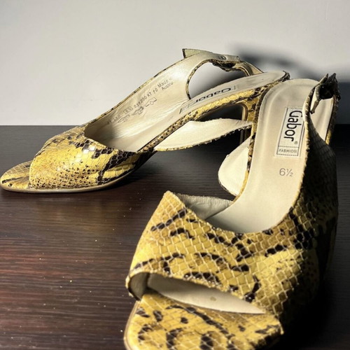 Gabor Fashion slingback heels yellow snakeskin print open toe block heel EU39