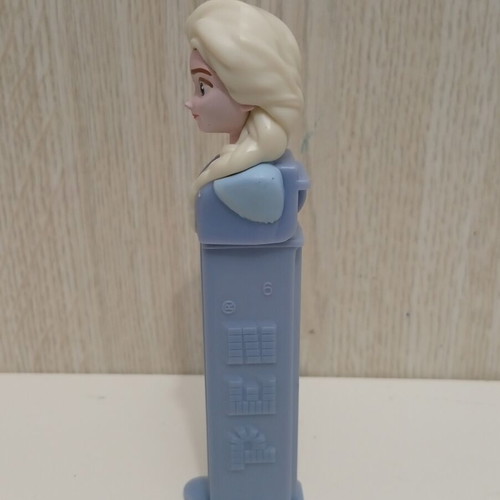 PEZ Walt Disney Frozen Princess Elsa candy dispenser