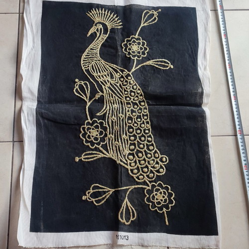 Peacock embroidery used 59×76 cm