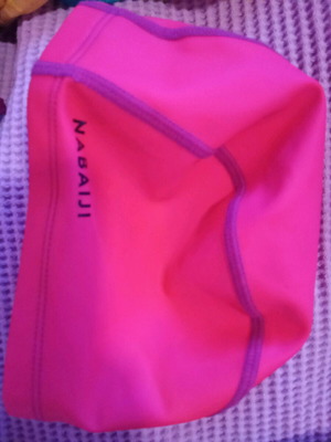 Nabaiji pink swimming cap like new
