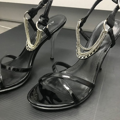 Aldo sandals black with silver details used, barely worn