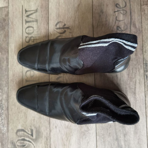 Zara women's patent leather sock-style shoes used, size 41, black