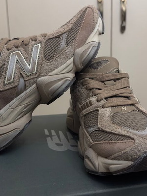 New Balance 9060 athletic shoes new, size 40, beige brown