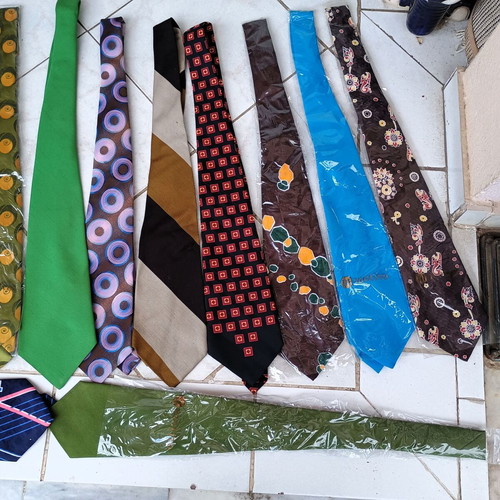 Vintage Greek ties Motivo collection, like new, set of 16