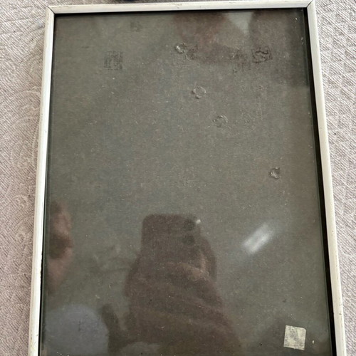 Wall or tabletop frame used 23x18 cm with scratches